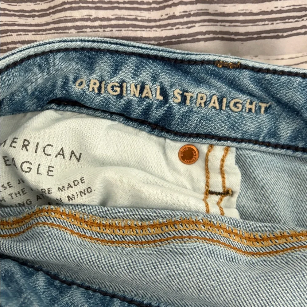 Men’s American Eagle Light Wash Original Straight Jeans - Picture 6 of 8